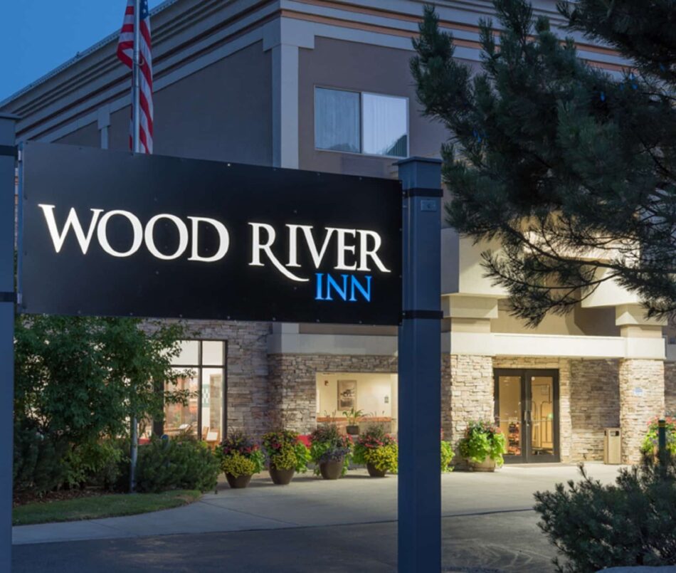 Contact, Wood River Inn &amp; Suites